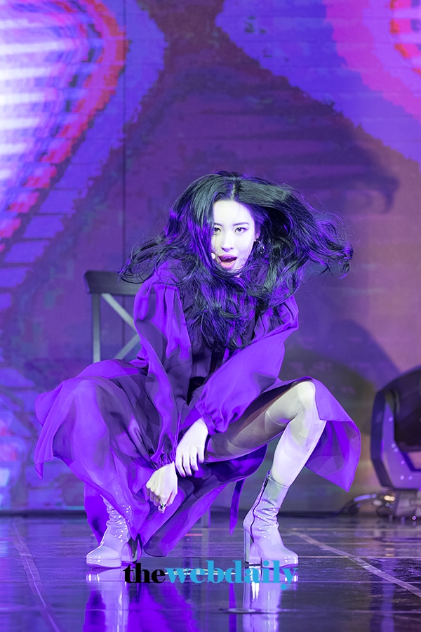 선미, 앨범 ‘주인공’ 쇼케이스