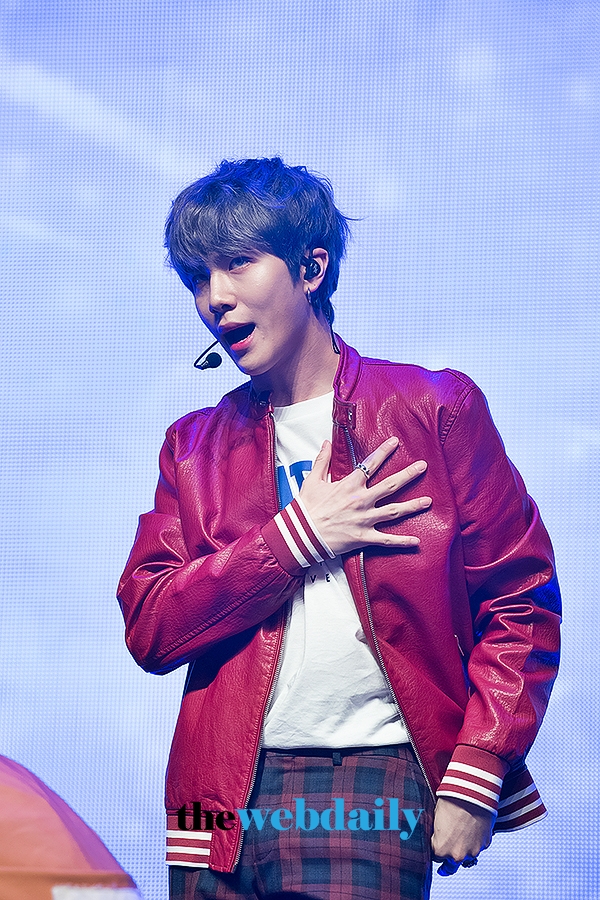 JBJ 김동한, 두 번째 미니앨범 ‘TRUE COLORS‘ 쇼케이스