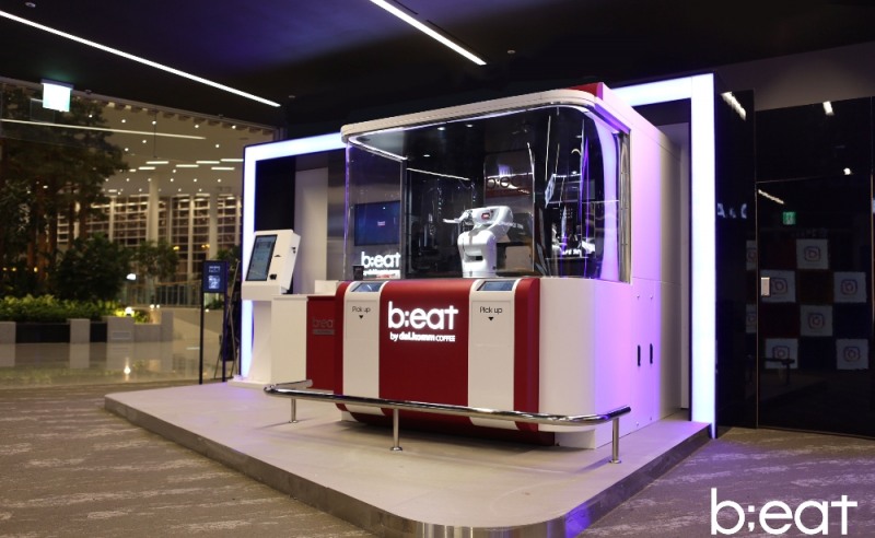 인천공항 제2여객터미널에 입점된 로봇카페 비트 (사진=다날)
