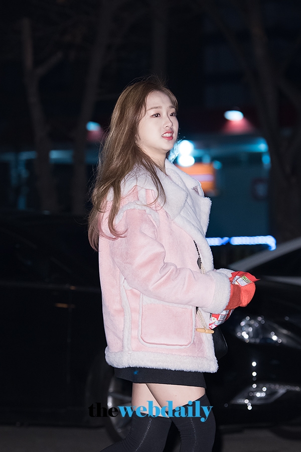 크리샤 츄, KBS 2TV '뮤직뱅크' 리허설 출근길