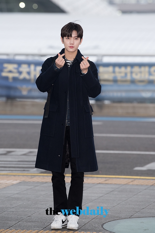 뉴이스트W 렌, 인천국제공항 제1여객터미널 출국 현장