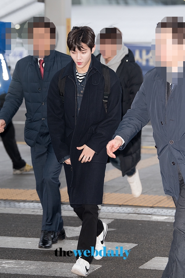 뉴이스트W 렌, 인천국제공항 제1여객터미널 출국 현장