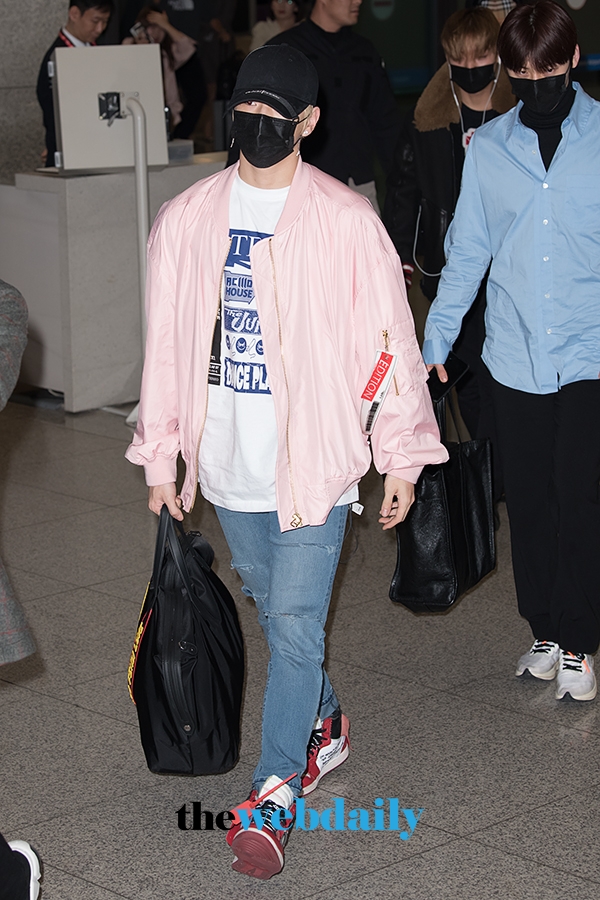 워너원(WannaOne) 강다니엘, 인천국제공항 제1여객터미널 입국 현장
