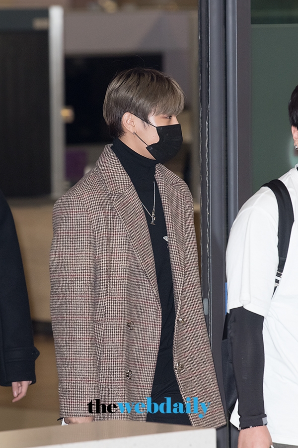워너원(WannaOne) 박우진, 인천국제공항 제1여객터미널 입국 현장