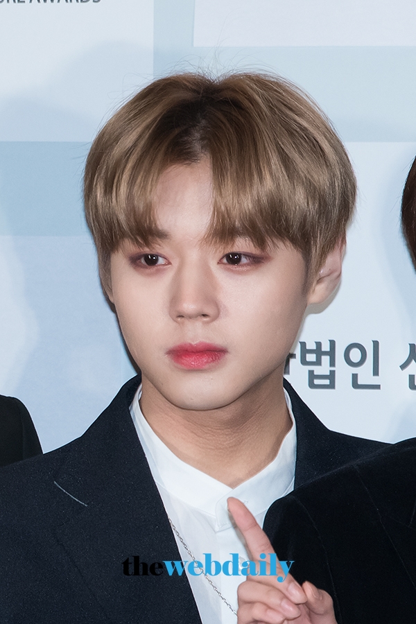 워너원(WannaOne) 박지훈 , 제 5회 이데일리 문화대상 시상식 포토월 행사