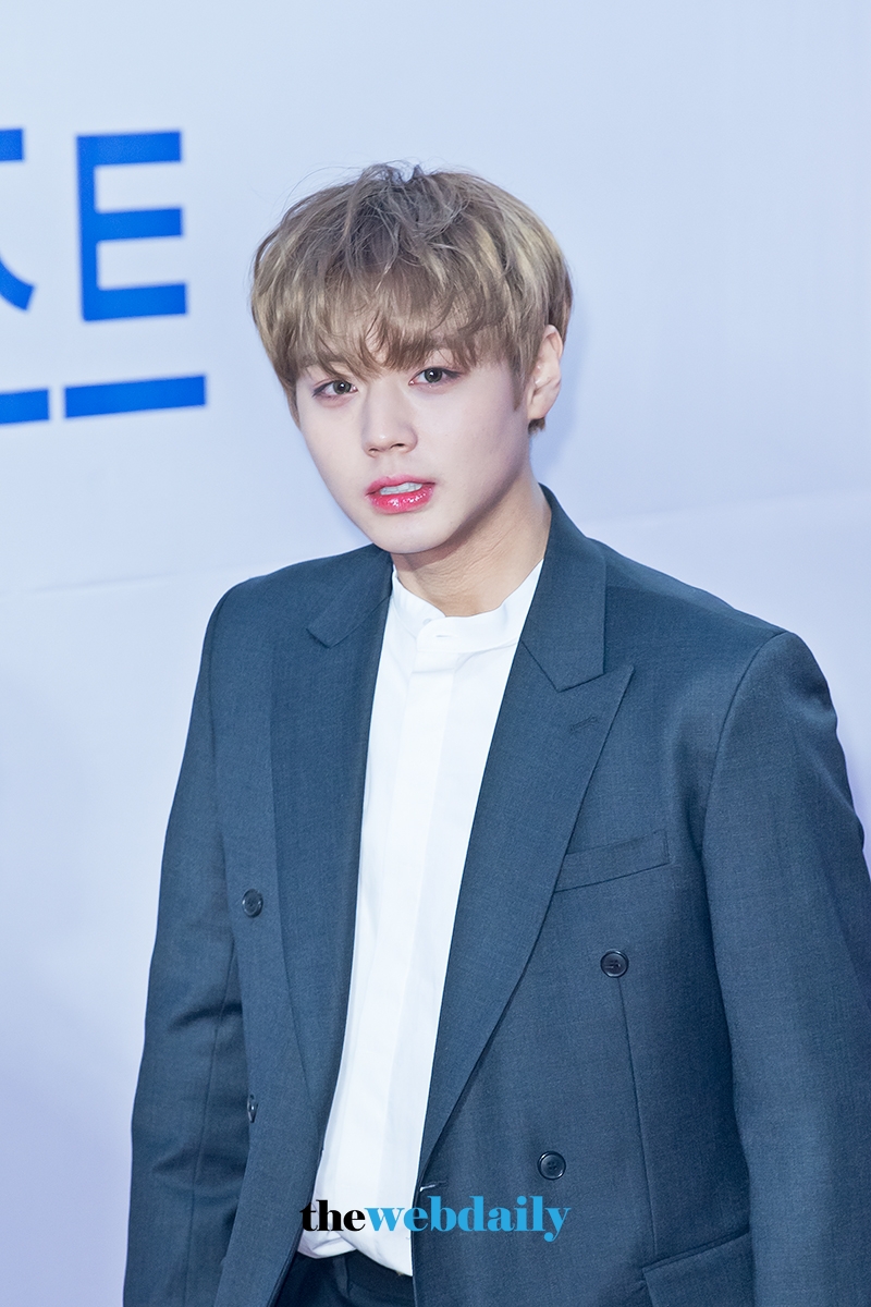 워너원(WannaOne) 박지훈, ‘제27회 하이원 서울가요대상’레드카펫 포토월 행사