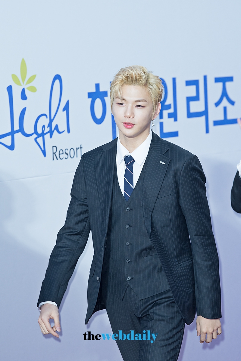 워너원(WannaOne) 강다니엘, ‘제27회 하이원 서울가요대상’레드카펫 포토월 행사