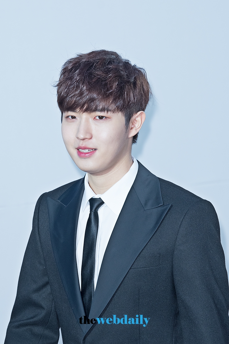 워너원(WannaOne) 김재환, ‘제27회 하이원 서울가요대상’레드카펫 포토월 행사