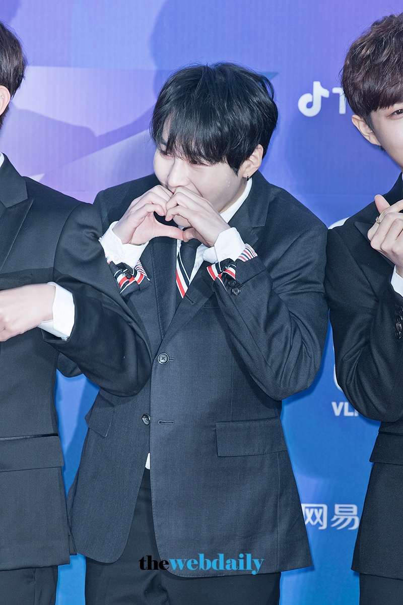 워너원(WannaOne) 하성운, ‘제27회 하이원 서울가요대상’레드카펫 포토월 행사