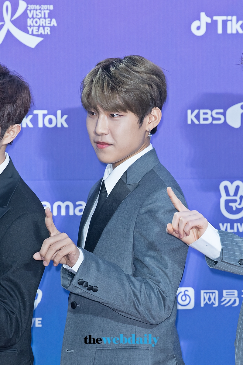 워너원(WannaOne) 박우진, ‘제27회 하이원 서울가요대상’레드카펫 포토월 행사