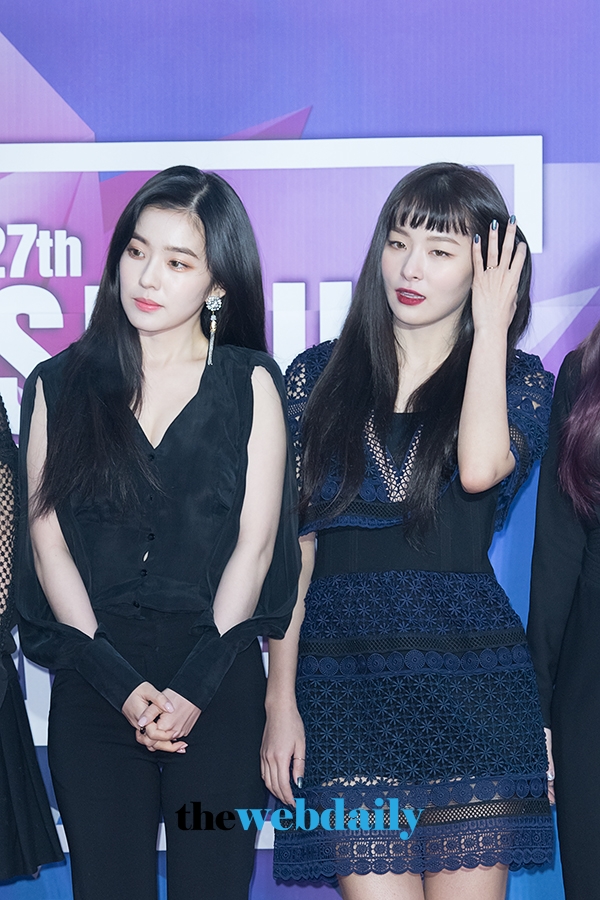 레드벨벳 아이린-슬기, ‘제27회 하이원 서울가요대상’레드카펫 포토월 행사