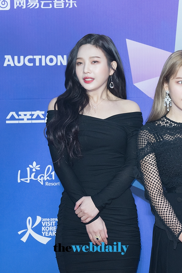 레드벨벳 조이, ‘제27회 하이원 서울가요대상’레드카펫 포토월 행사