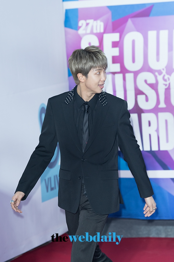 방탄소년단 RM, ‘제27회 하이원 서울가요대상’레드카펫 포토월 행사