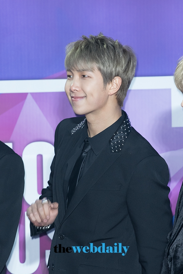 방탄소년단 RM, ‘제27회 하이원 서울가요대상’레드카펫 포토월 행사