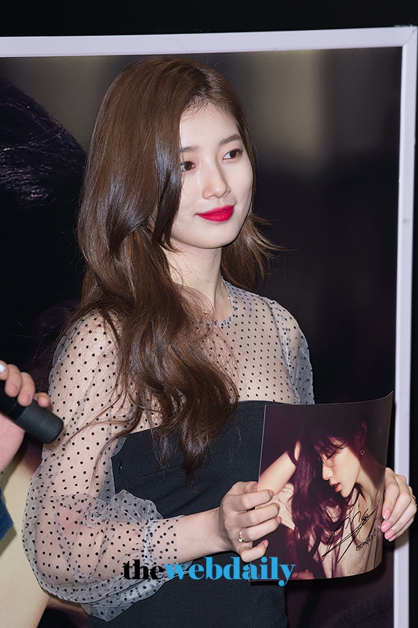 수지, 디디에 두보의 뮤즈 수지 팬사인회