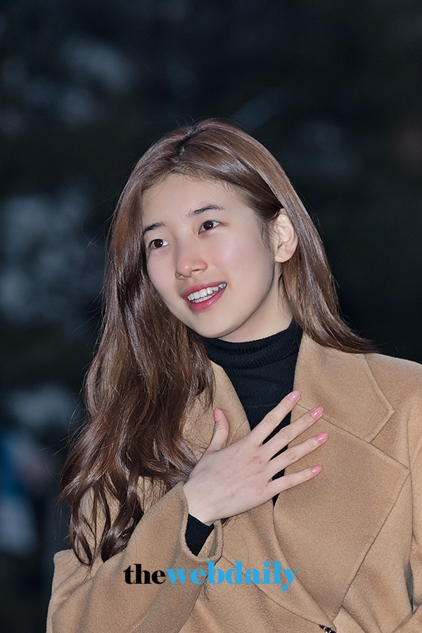 수지, KBS 뮤직뱅크 출근길