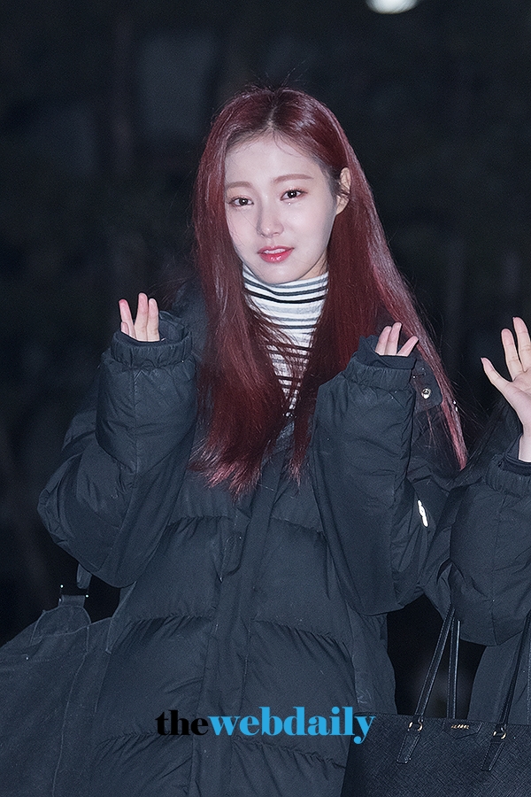 모모랜드 연우, KBS 뮤직뱅크 출근길