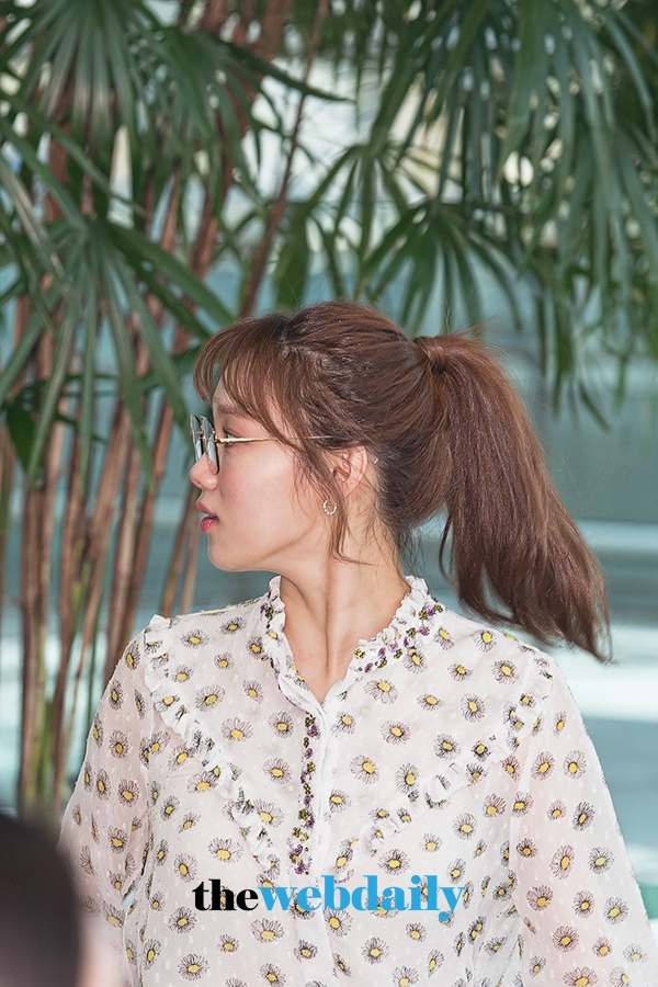 이성경, '씬넘버포' 팬사인회 현장