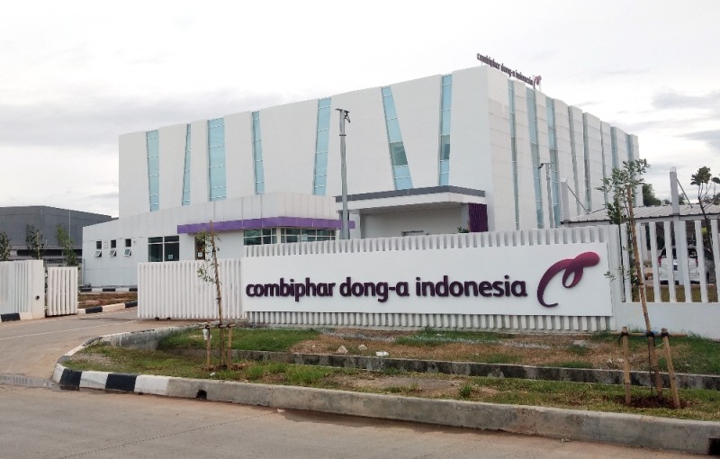 동아에스티는 인도네시아 파트너 제약사인 컴비파 와 공동 투자한 바이오의약품 생산공장 ‘PT Combiphar Donga Indonesia’를 완공했다. 
