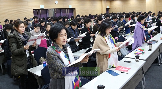 한국YWCA는 2월 6일부터 7일까지 서울하이유스호스텔에서 전국 52개 지역YWCA 대표 190여명이 참석한 가운데 2018년도 정기총회를 열고 있다.(사진=YWCA)