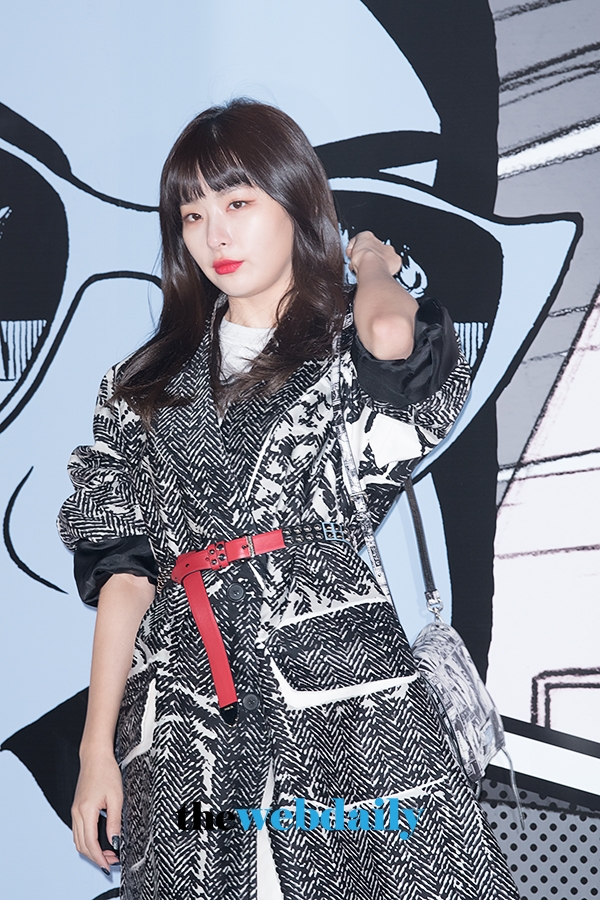 레드벨벳 슬기, 프라다 플래그십 스토어 오픈 기념 포토행사 현장