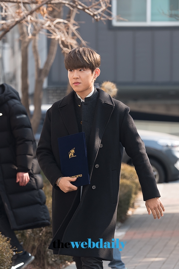 워너원(WannaOne) 박우진, 제29회 한국예술고등학교 졸업식 현장