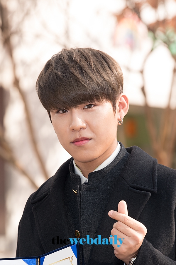 워너원(WannaOne) 박우진, 제29회 한국예술고등학교 졸업식 현장