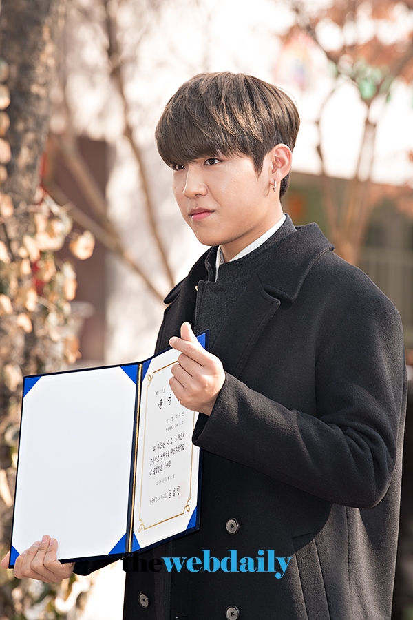 워너원(WannaOne) 박우진, 제29회 한국예술고등학교 졸업식 현장