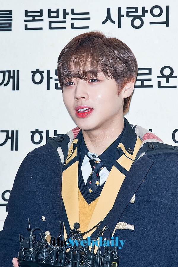 워너원(WANNAONE) 박지훈, 서울공연예술고등학교에서 졸업식 현장