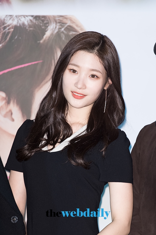 정채연, 영화 '라라(감독 한상희)' 언론시사회 현장