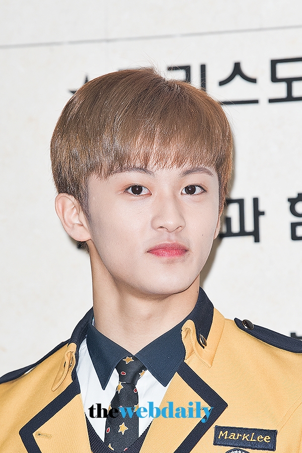 NCT 마크, 서울공연예술고등학교 졸업식 현장