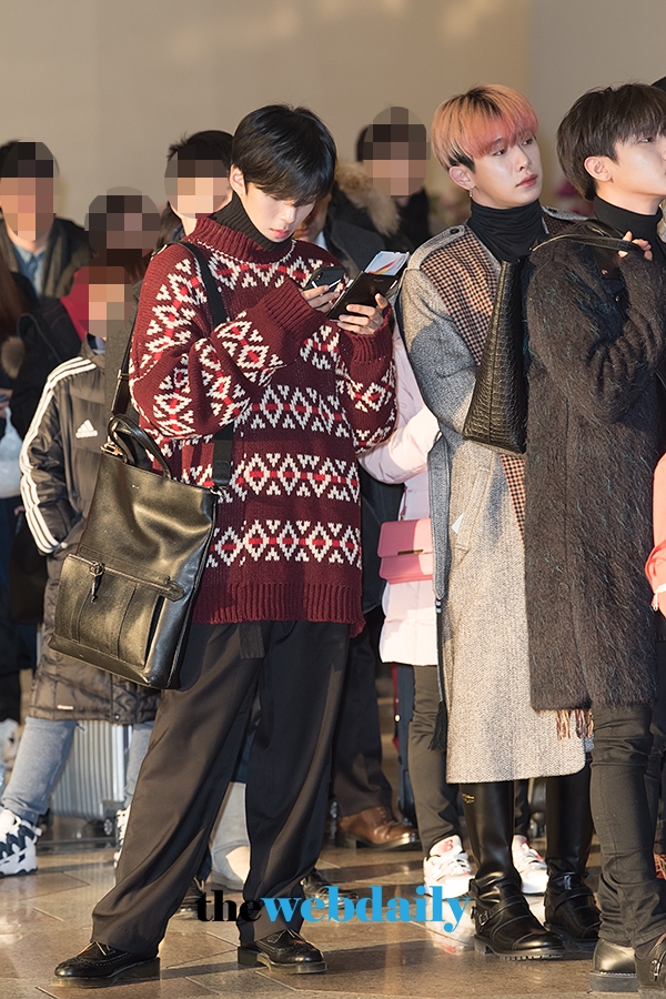 몬스타엑스(MONSTAX) 민혁-원호, 김포국제공항 출국 현장