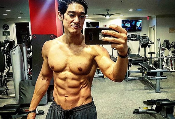 박재민, '운동중 땀범벅...매우 화가난 듯한 근육질 라인'