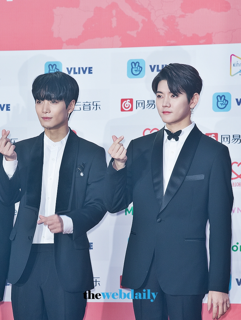 뉴이스트w 제이알(JR)-렌, 2018 가온차트 K-POP 어워드 레드카펫 행사