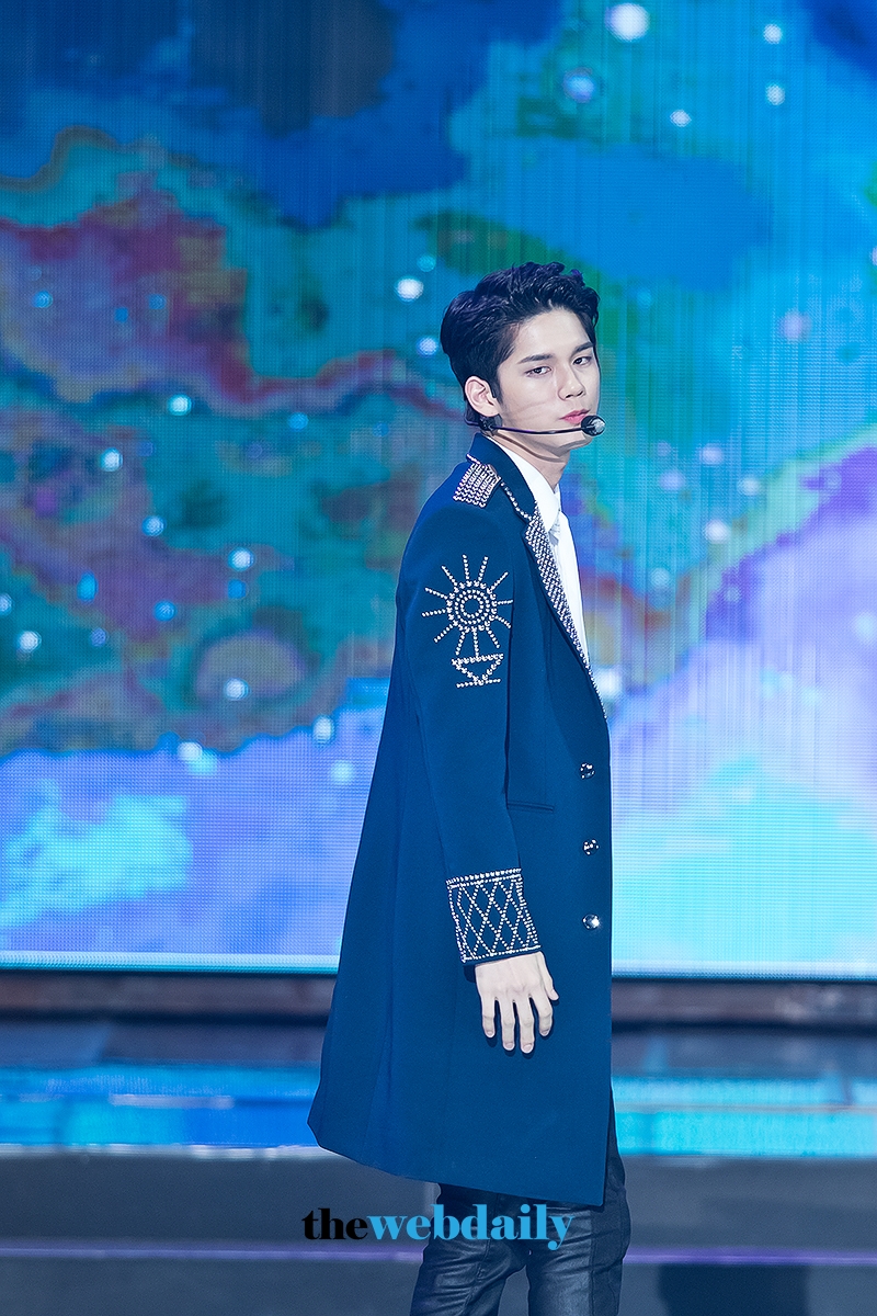워너원(WannaOne) 옹성우, 2018 가온차트 K-POP 어워드 레드카펫 행사