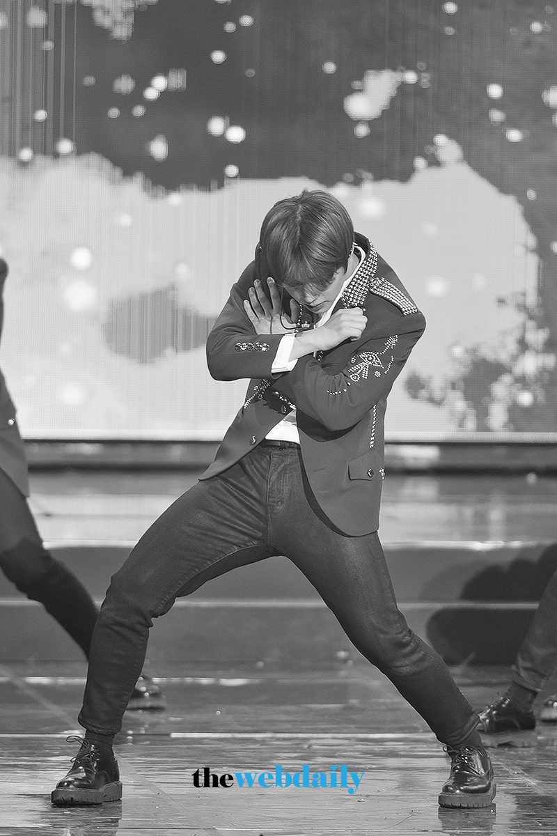 워너원(WannaOne) 박지훈, 2018 가온차트 K-POP 어워드 레드카펫 행사