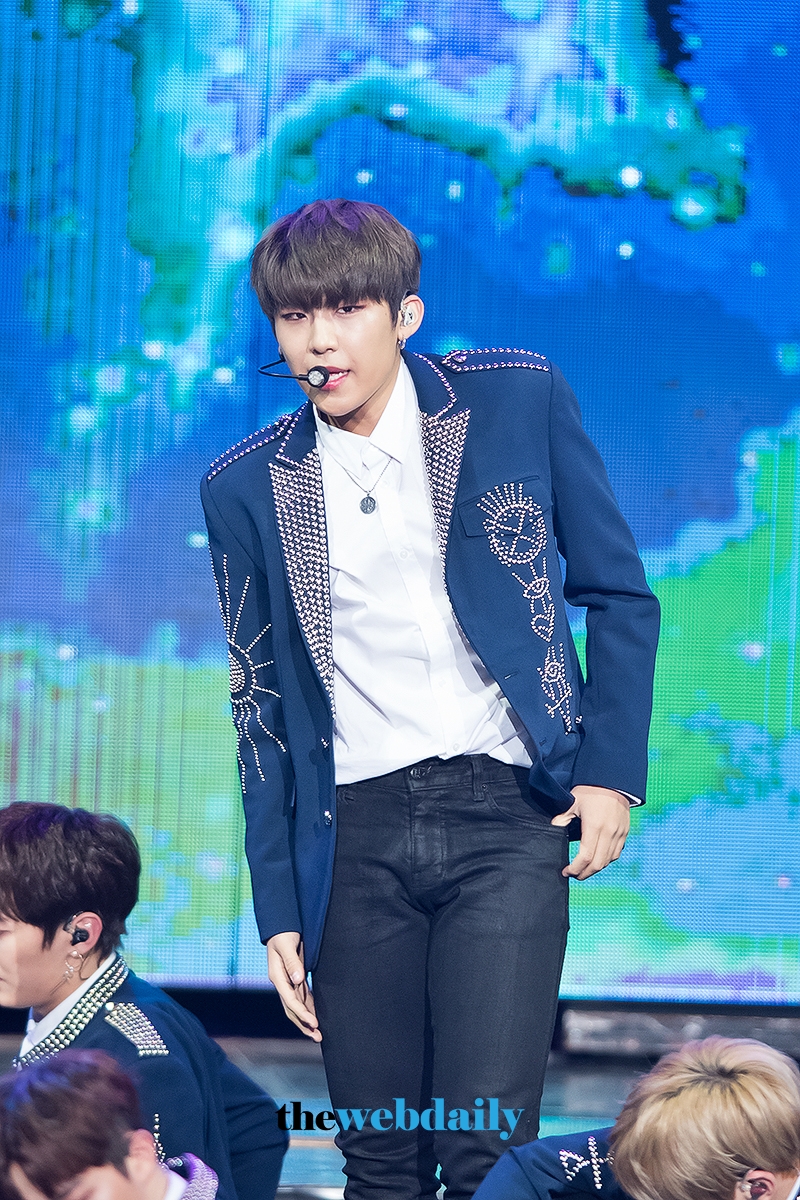 워너원(WannaOne) 박우진, 2018 가온차트 K-POP 어워드 레드카펫 행사