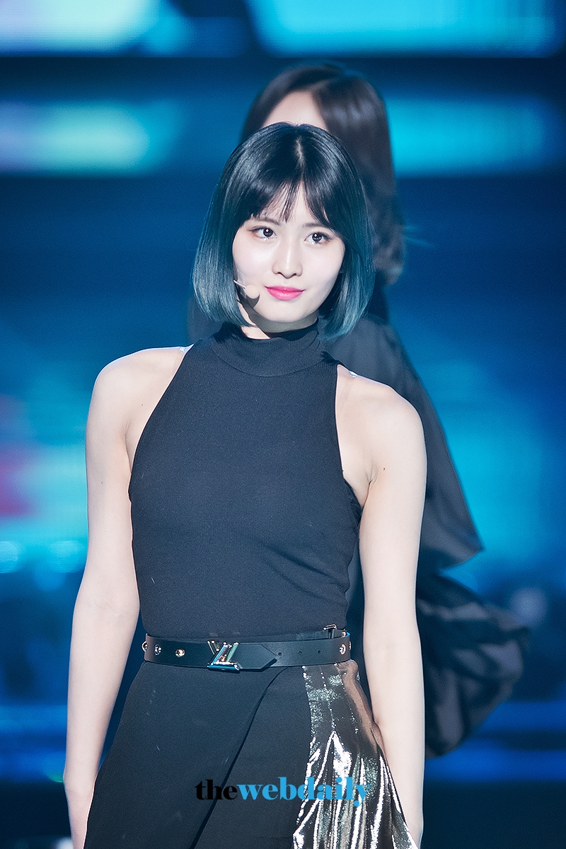 트와이스(TWICE) 모모, 2018 가온차트 K-POP 어워드 행사