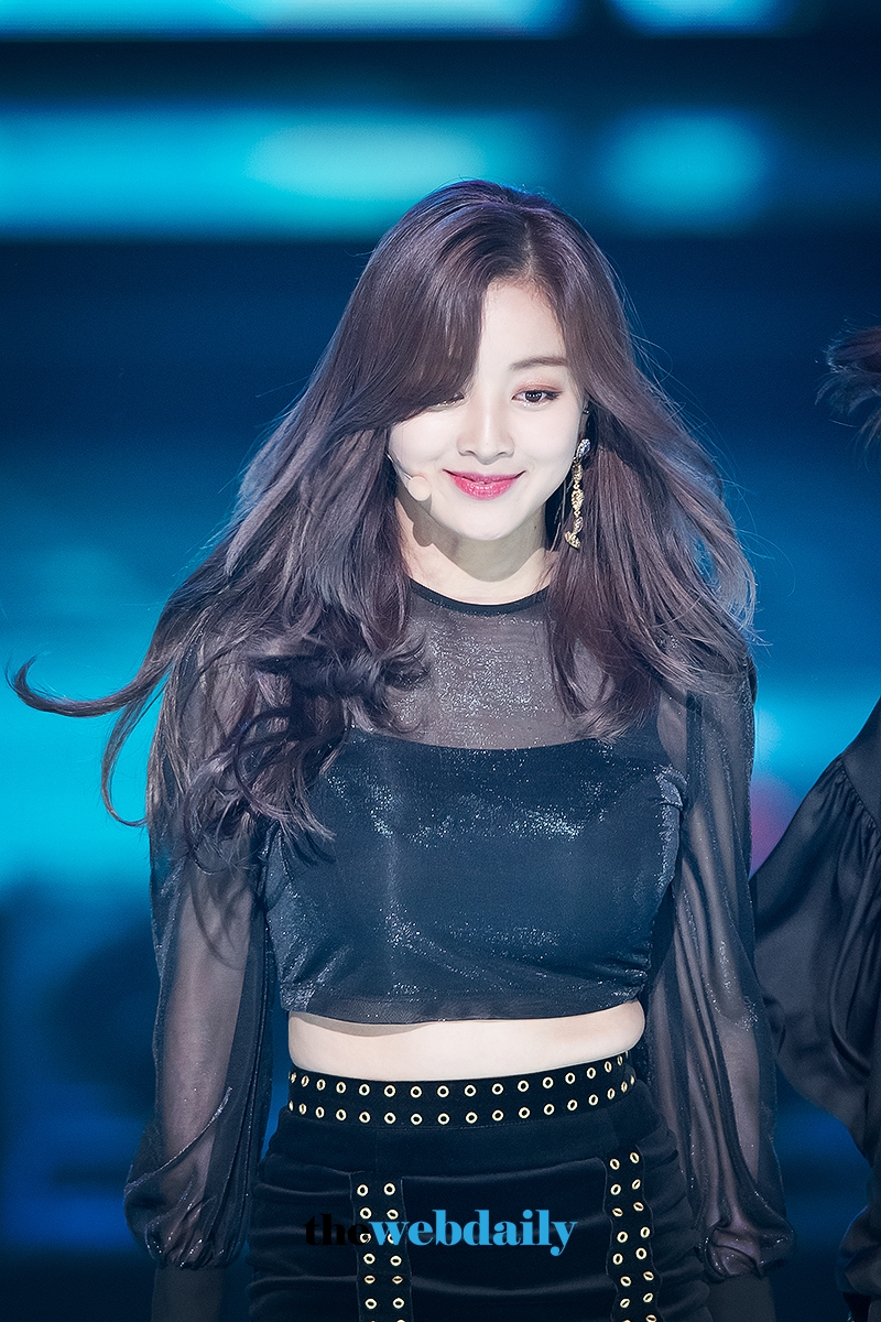 트와이스(TWICE) 지효, 2018 가온차트 K-POP 어워드 행사