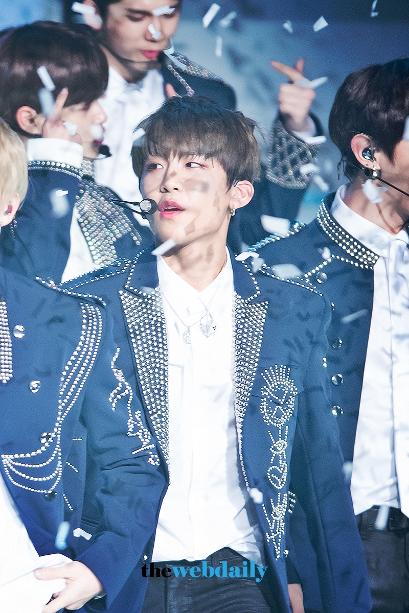 워너원(WANNAONE) 박우진, 2018 가온차트 K-POP 어워드 행사