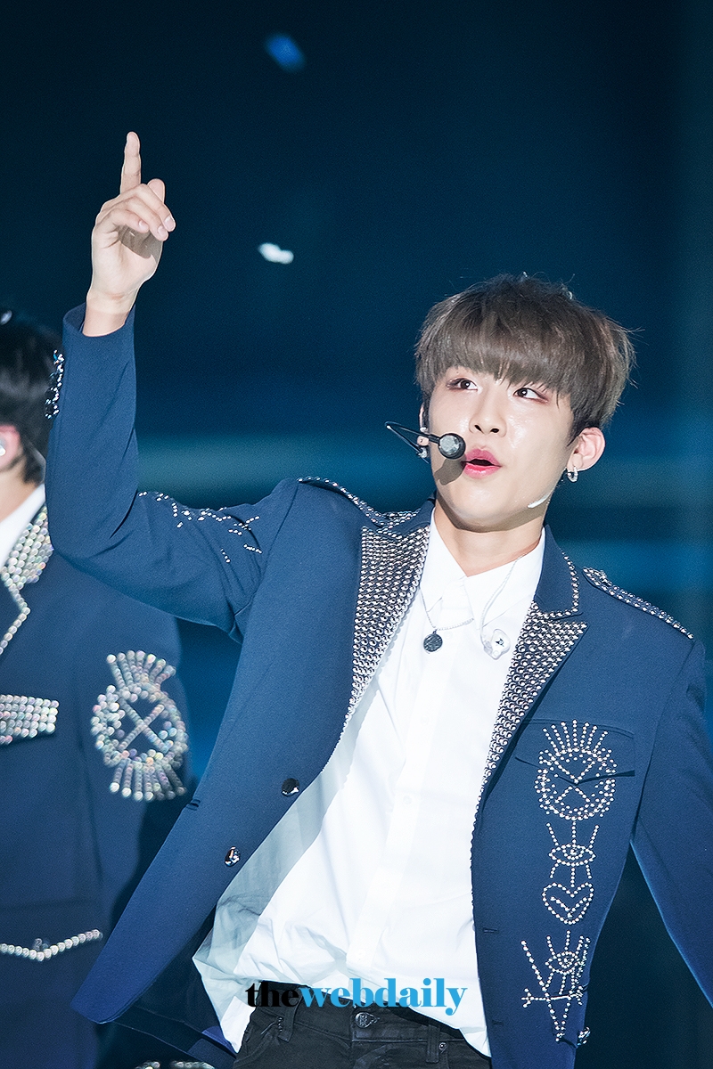 워너원(WANNAONE) 박우진, 2018 가온차트 K-POP 어워드 행사