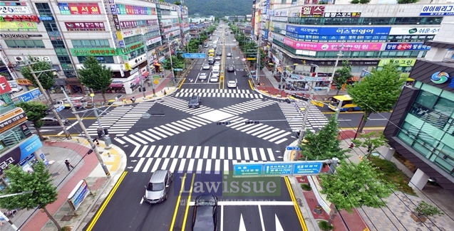 창원 용호고등학교 앞 대각선 횡단보도.(사진=경남지방경찰청)