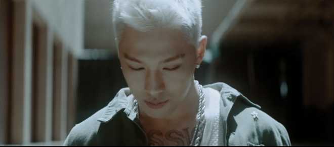 그룹 빅뱅의 멤버 태양이 3월 12일 현역으로 입대한다. (사진=태양 백야 M/V)