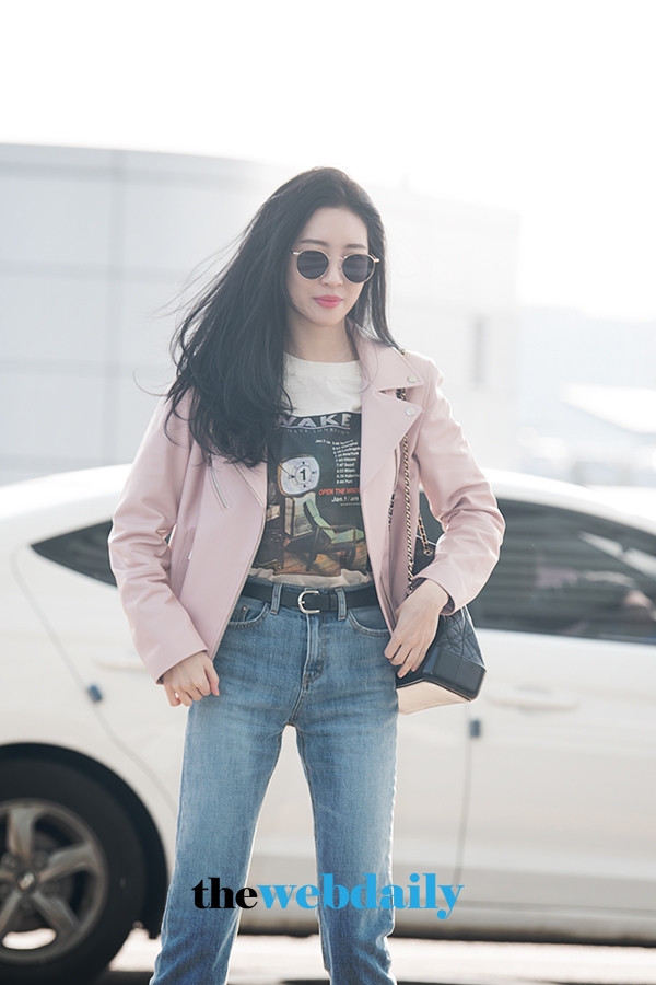 선미, 인천국제공항 출국 현장