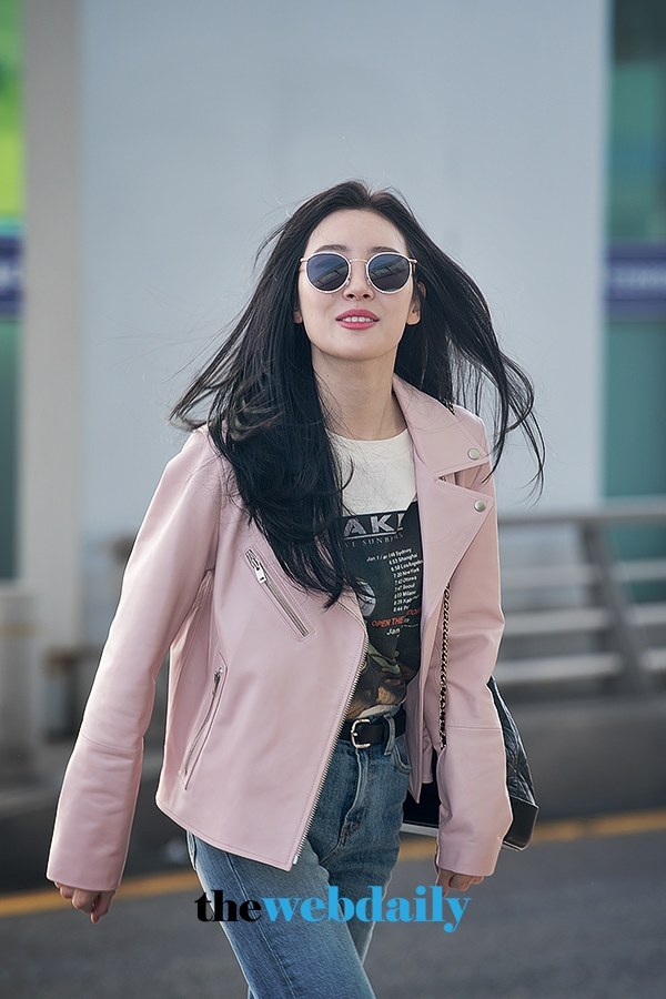 선미, 인천국제공항 출국 현장