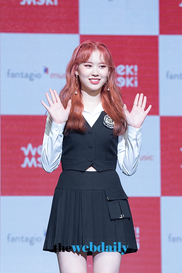 위키미키 엘리, 위키미키 두 번째 미니 앨범 '럭키(Lucky)' 쇼케이스