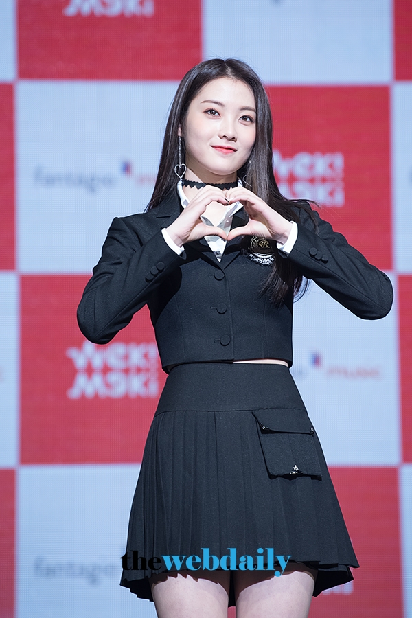 위키미키 루시, 위키미키 두 번째 미니 앨범 '럭키(Lucky)' 쇼케이스