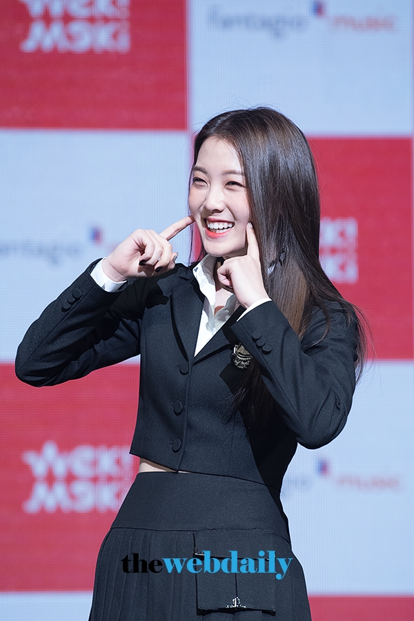 위키미키 루시, 위키미키 두 번째 미니 앨범 '럭키(Lucky)' 쇼케이스