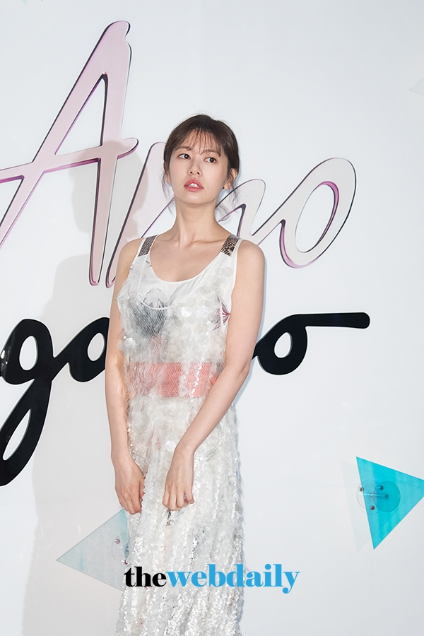 정소민, 살바토레 페라가모 퍼퓸의 ‘아모 페라가모 향수 론칭 포토월 행사