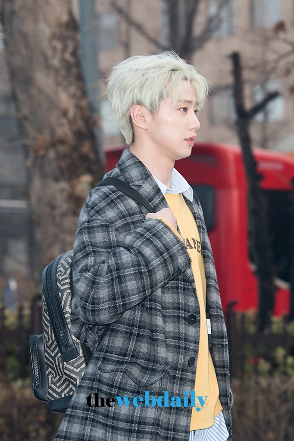 더유닛 유닛B 준, 뮤직뱅크 출근길 현장